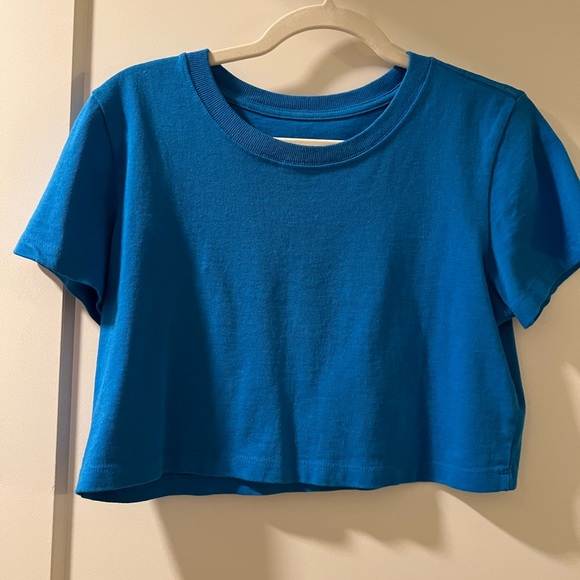 Cropped Tee - Picture 6 of 7